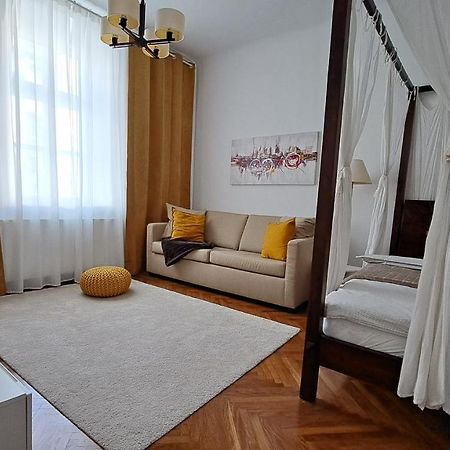 Central Zagreb Lovely Apartment Ngoại thất bức ảnh