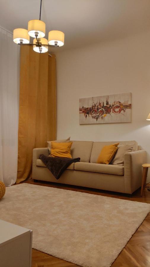 Central Zagreb Lovely Apartment Ngoại thất bức ảnh