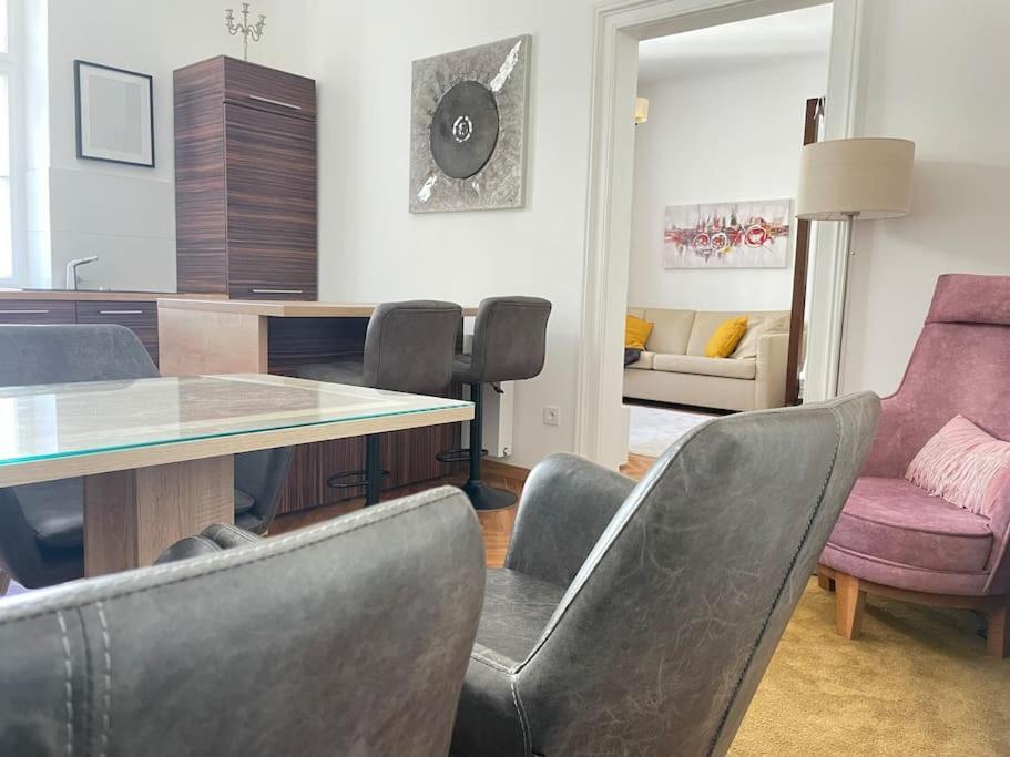 Central Zagreb Lovely Apartment Ngoại thất bức ảnh