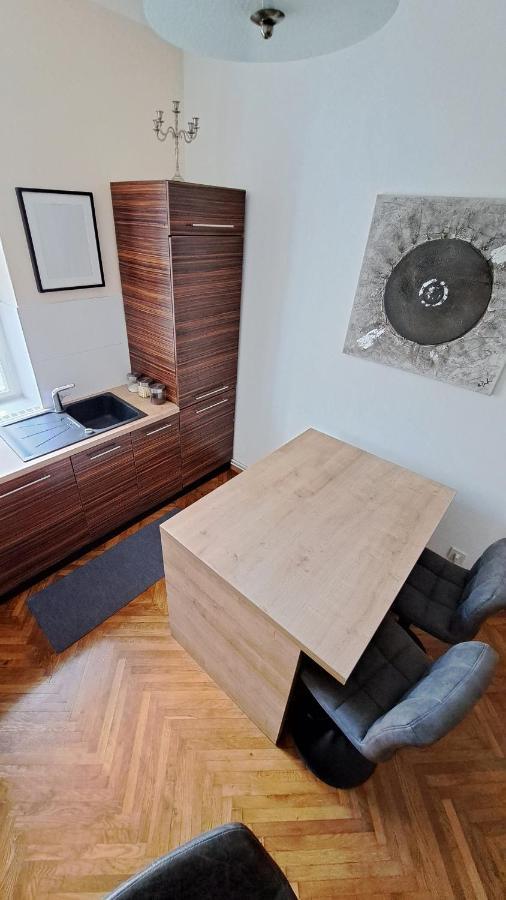 Central Zagreb Lovely Apartment Ngoại thất bức ảnh